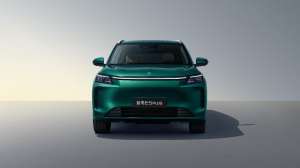 藍電 E5 PLUS 165km 長續(xù)航先享版，10 萬級長續(xù)航插混 SUV 的首選